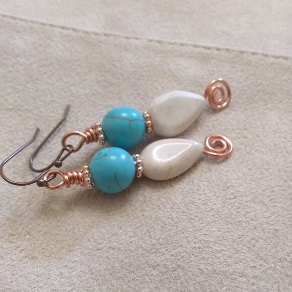 Boho, SouthWestern, Casual! Versatile Handmade Dangle Earrings! Copper & Howlite - Picture 4 of 7